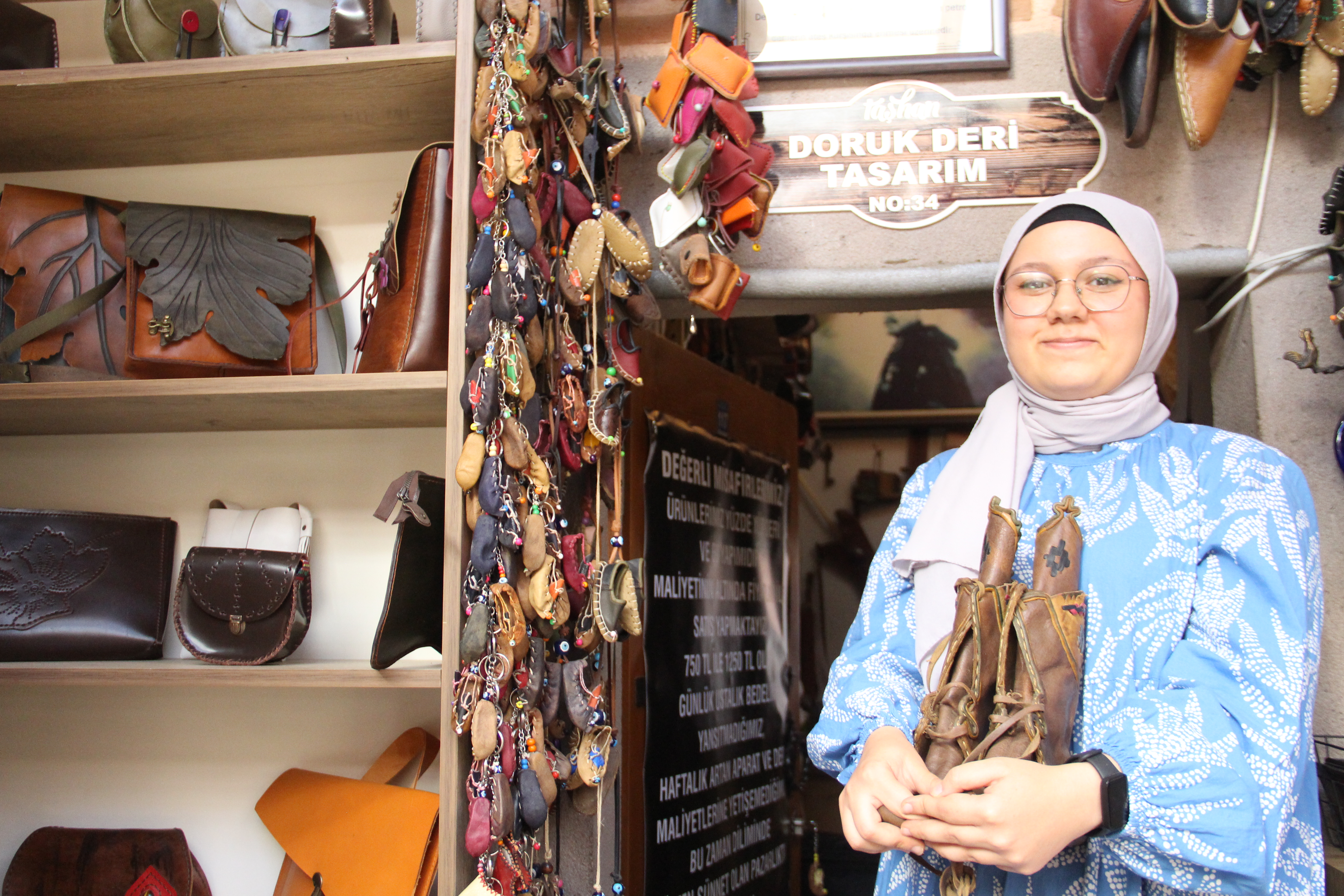 ÇIRAK OLARAK BAŞLADIĞI İŞİN ŞİMDİ MÜHENDİSLİĞİNİ OKUYOR