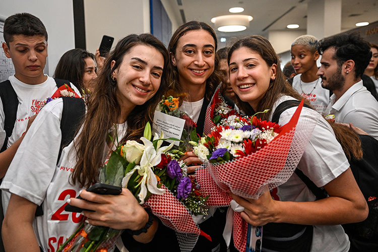 FIVB MİLLETLER LİGİ ŞAMPİYONLARI ÜLKEYE DÖNÜŞ YAPTI