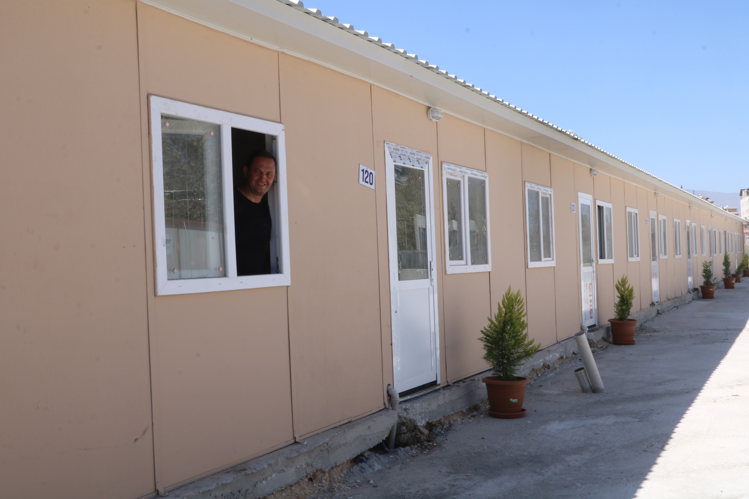 ENKAZ KENTTE HÜZÜNLÜ ANAHTAR TESLİMİ