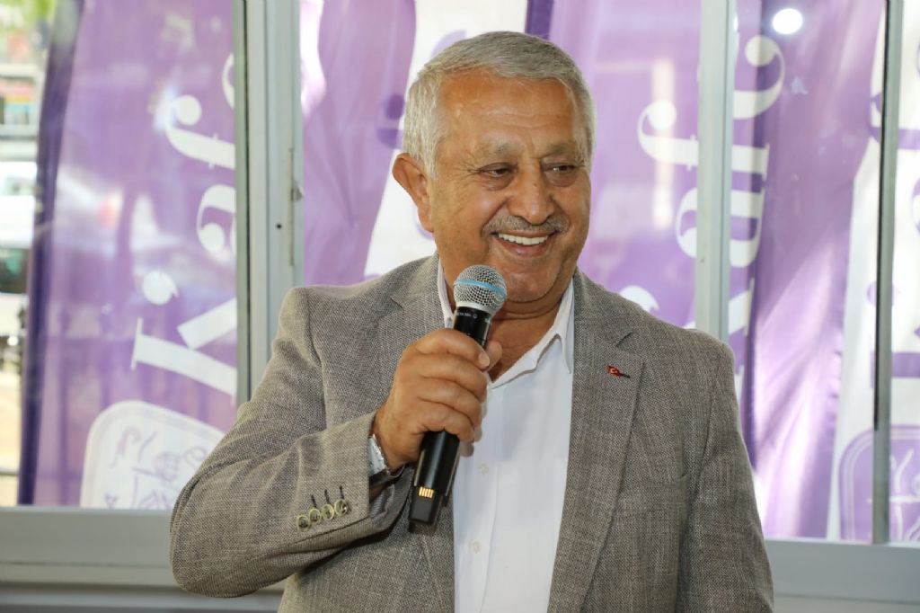 "2024'TE BAŞKANLIK İÇİN ADAY ADAYIYIM"