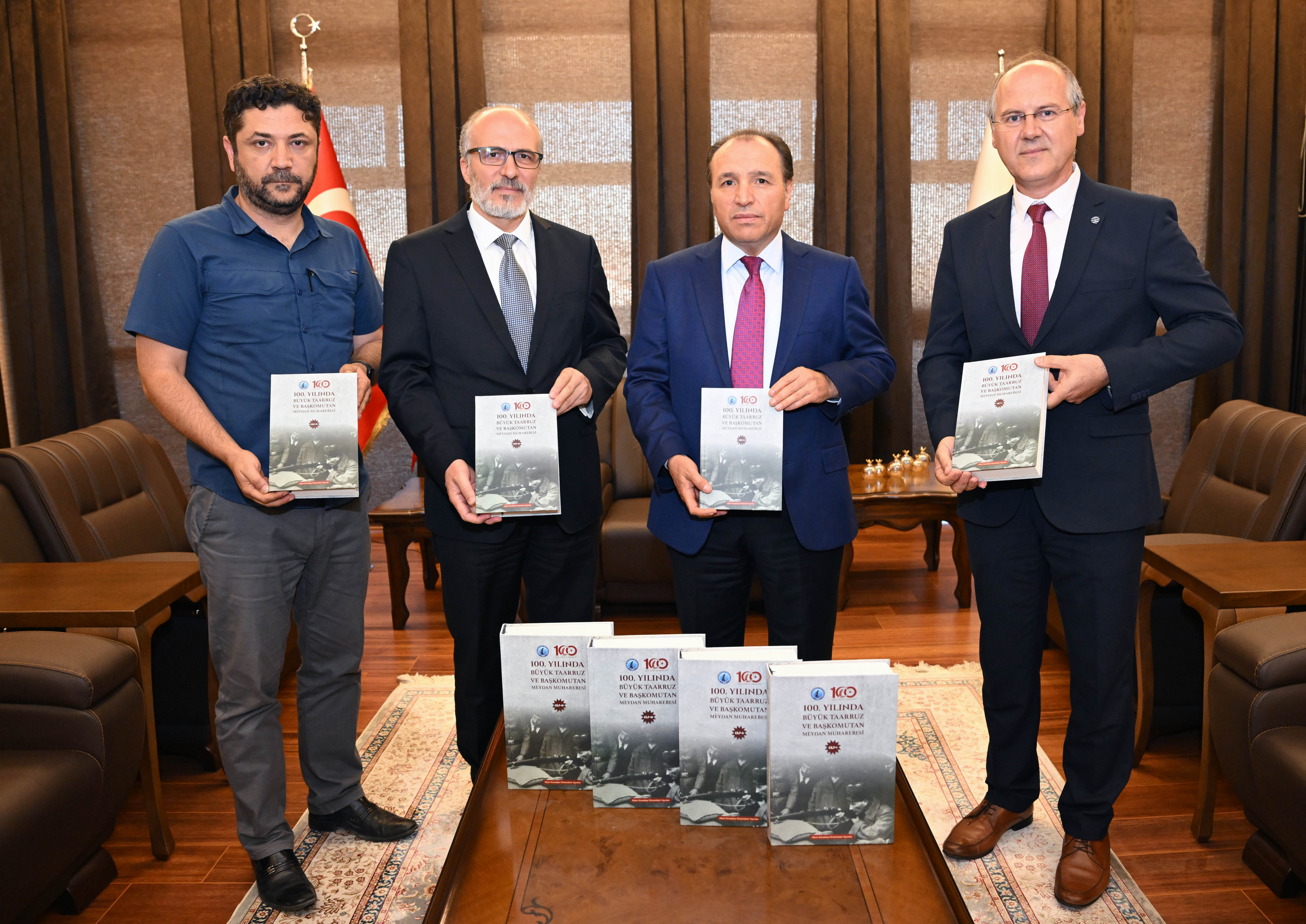 İLBER ORTAYLI ANLATTI ZAFER ESERE DÖNÜŞTÜ