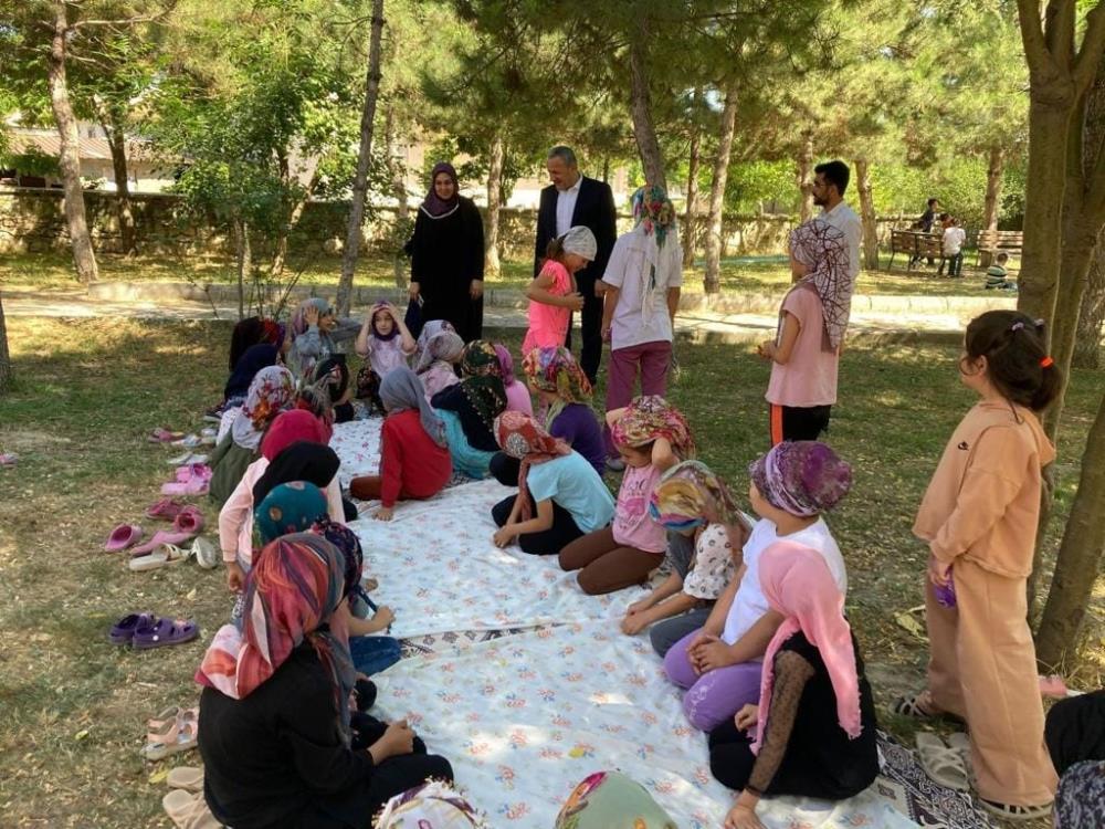 KUR-AN KURSU ÖĞRENCİLERİ KAHVALTIDA BULUŞTU