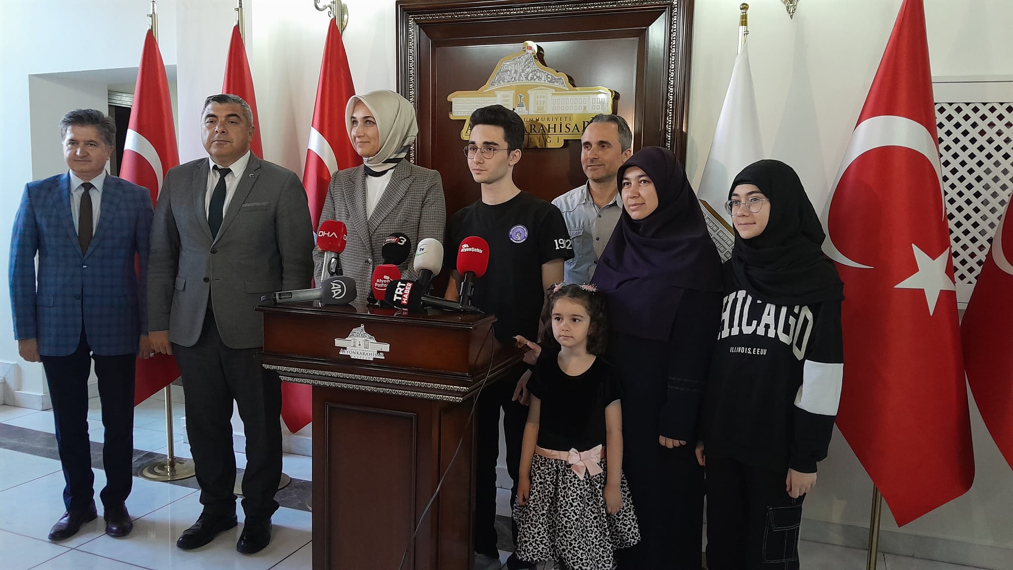 TÜRKİYE BİRİNCİSİNİN BAŞARISI AİLEDEN GELİYOR