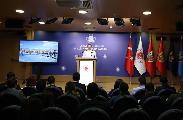 MSB: BİR HAFTADA 35 TERÖRİST ETKİSİZ HALE GETİRİLDİ