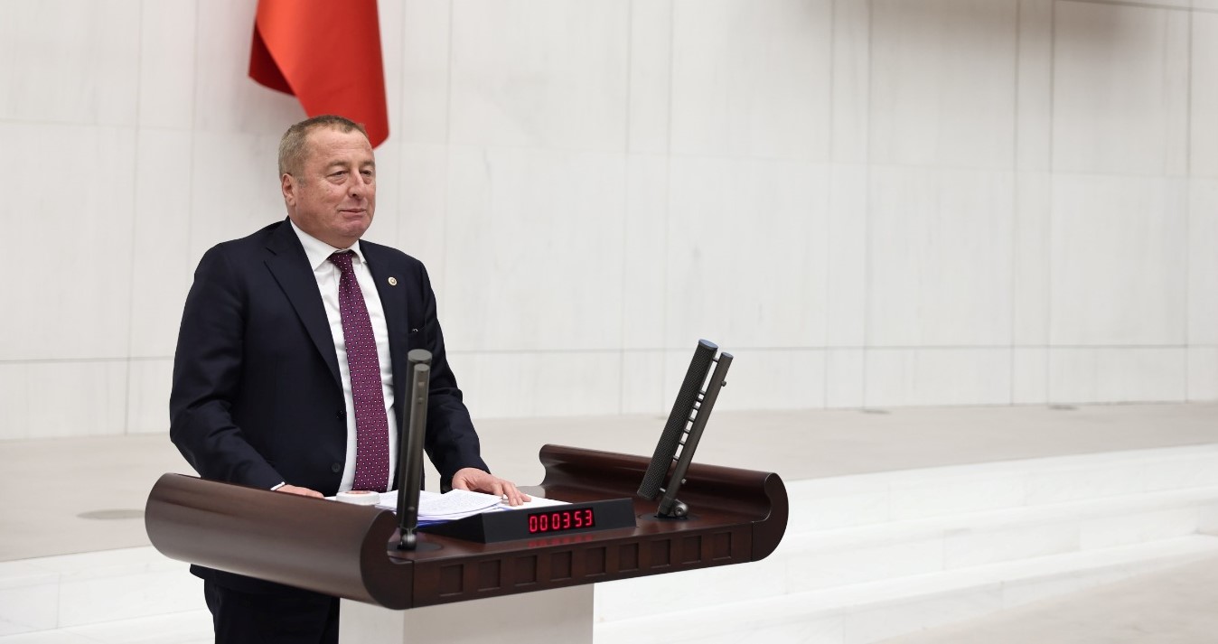OLGUN, YKS BİRİNCİSİ EKİCİ'Yİ TEBRİK ETTİ