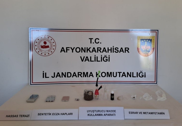 ARANAN ŞAHSI JANDARMA YAKALADI