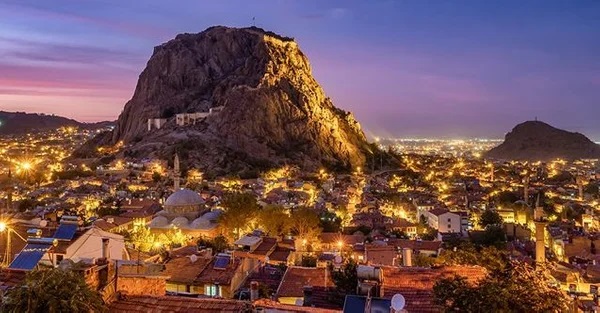AFYON'DA BU LİSTEDE YER ALIYOR...AFAD, ALTINDAN FAY GEÇEN İL VE İLEÇELERİ AÇIKLADI!