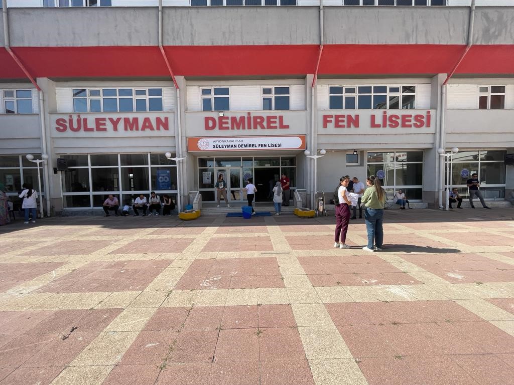 AFYONKARAHİSAR'DA KPSS HEYECANI