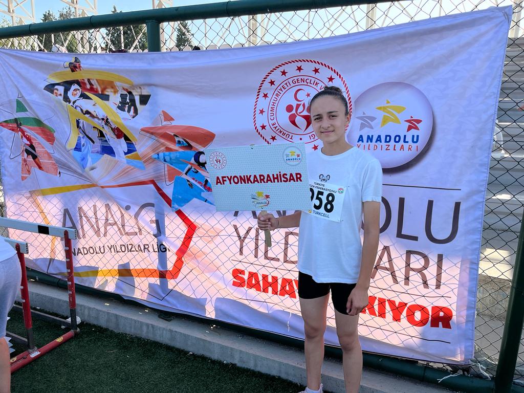 AFYONLU ATLET ANALİG YARI FİNALİNDE ÜÇÜNCÜ OLDU