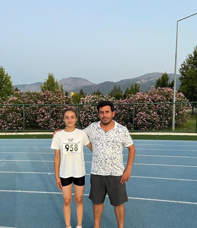 AFYONLU ATLET ANALİG YARI FİNALİNDE ÜÇÜNCÜ OLDU