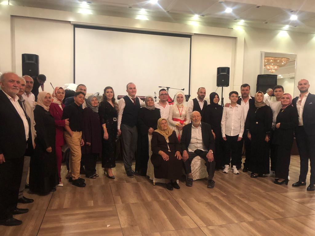GENÇ ÇİFTİN EN MUTLU GÜNÜ