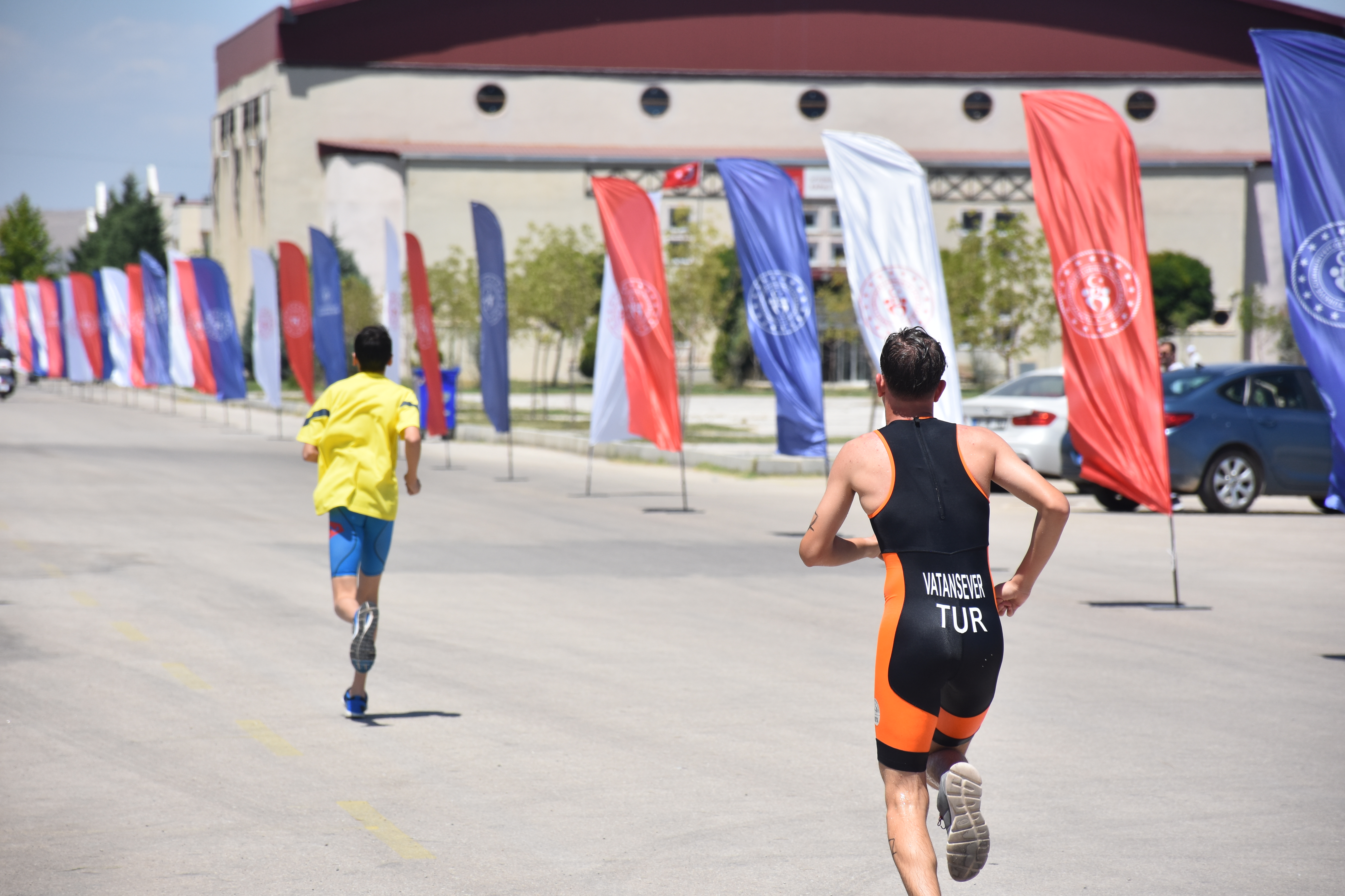 BÖLGESEL TRİATLON LİGİ YARIŞLARI AFYON’DA TAMAMLANDI