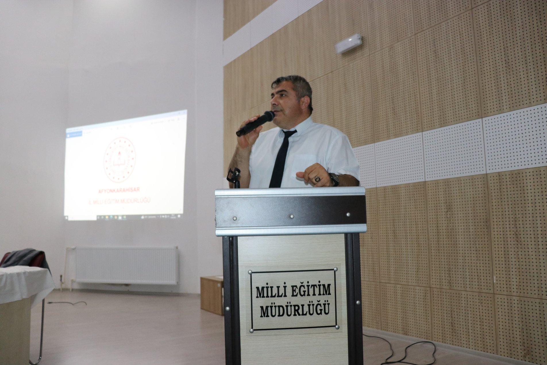 MEM’DE OKUL MÜDÜRLERİ İLE TOPLANTI DÜZENLENDİ