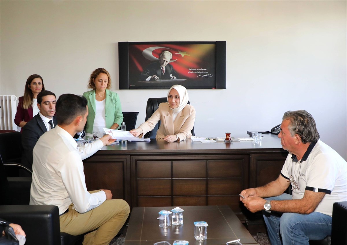 VALİ YİĞİTBAŞI VATANDAŞLARI DİNLEDİ