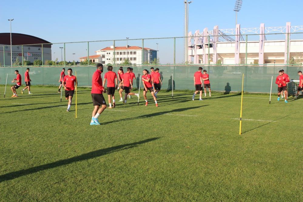 JETLER ÇALIŞMA TEMPOSUNU ARTIRDI