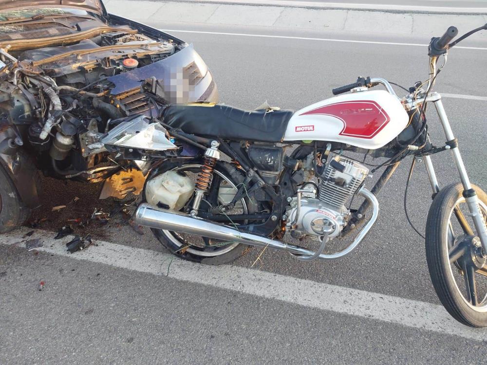 OTOMOBİLLE MOTOSİKLET ÇARPIŞTI