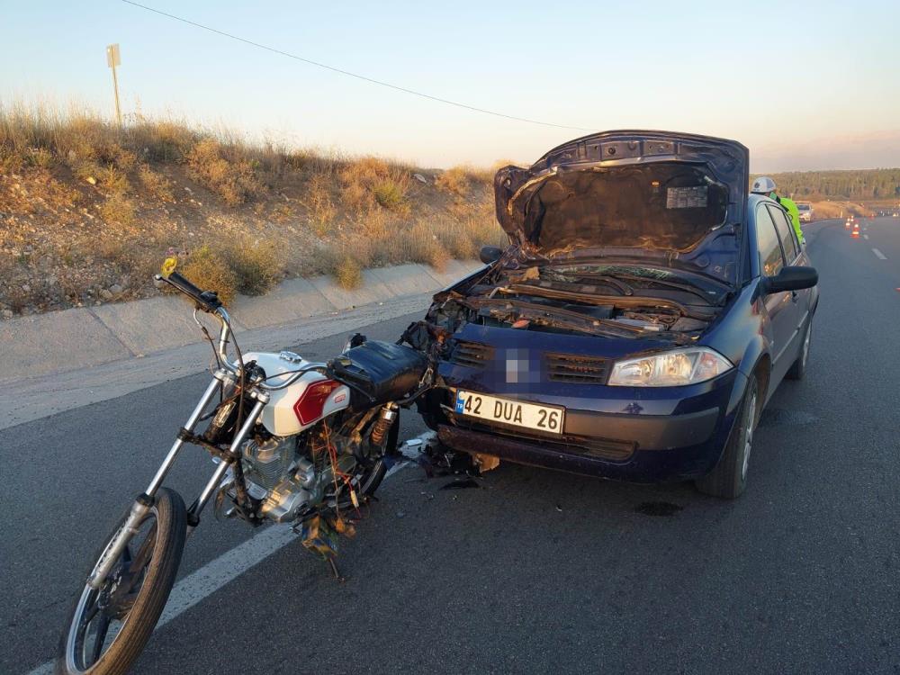 OTOMOBİLLE MOTOSİKLET ÇARPIŞTI