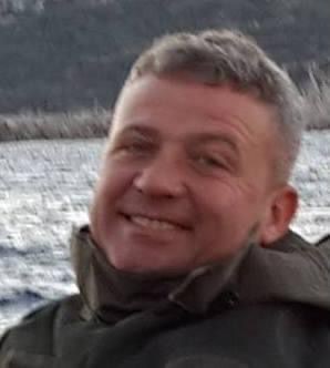 YERDE YATAN BABASINA KOŞARAK FERYAT ETTİ