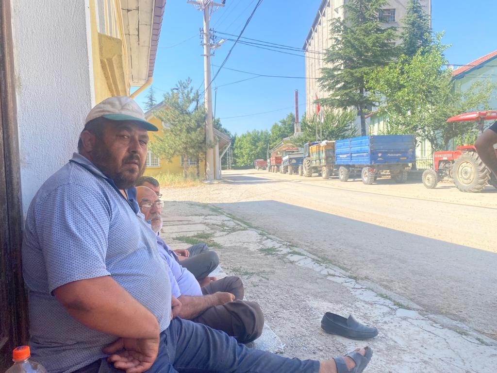 TMO'DA SIRA BEKLEYEN ÇİFTÇİ DERTLİ 
