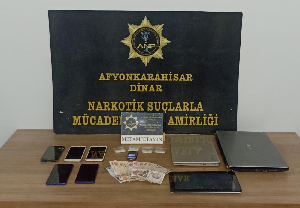 KOVALAMACA SONRASI UYUŞTURUCU İLE YAKALANDI