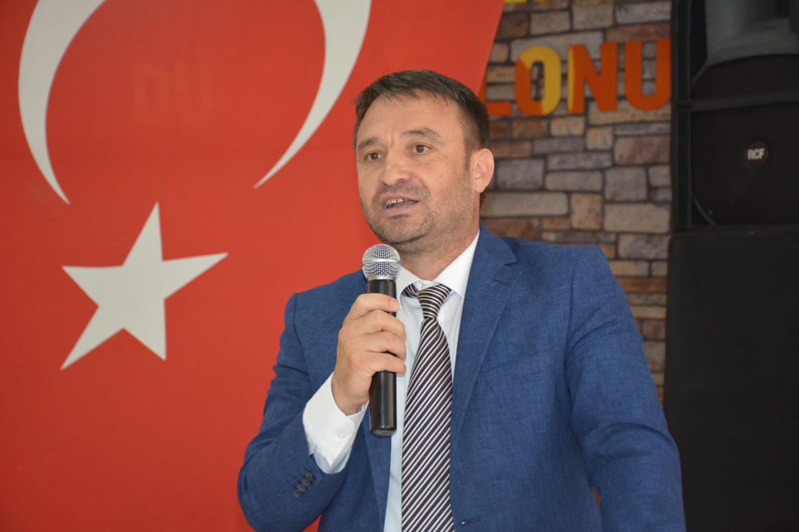 TAYTAK: "NE MUTLU ÜLKÜCÜ OLABİLENE NE MUTLU ÜLKÜCÜ KALABİLENE"