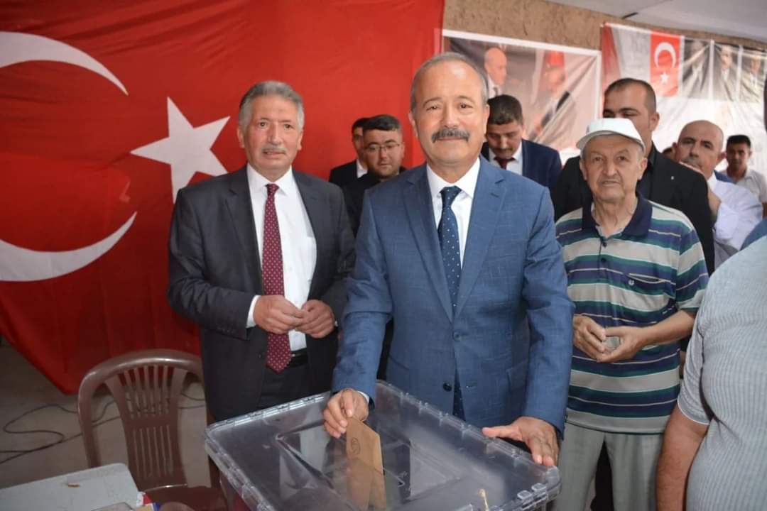 TAYTAK: "NE MUTLU ÜLKÜCÜ OLABİLENE NE MUTLU ÜLKÜCÜ KALABİLENE"