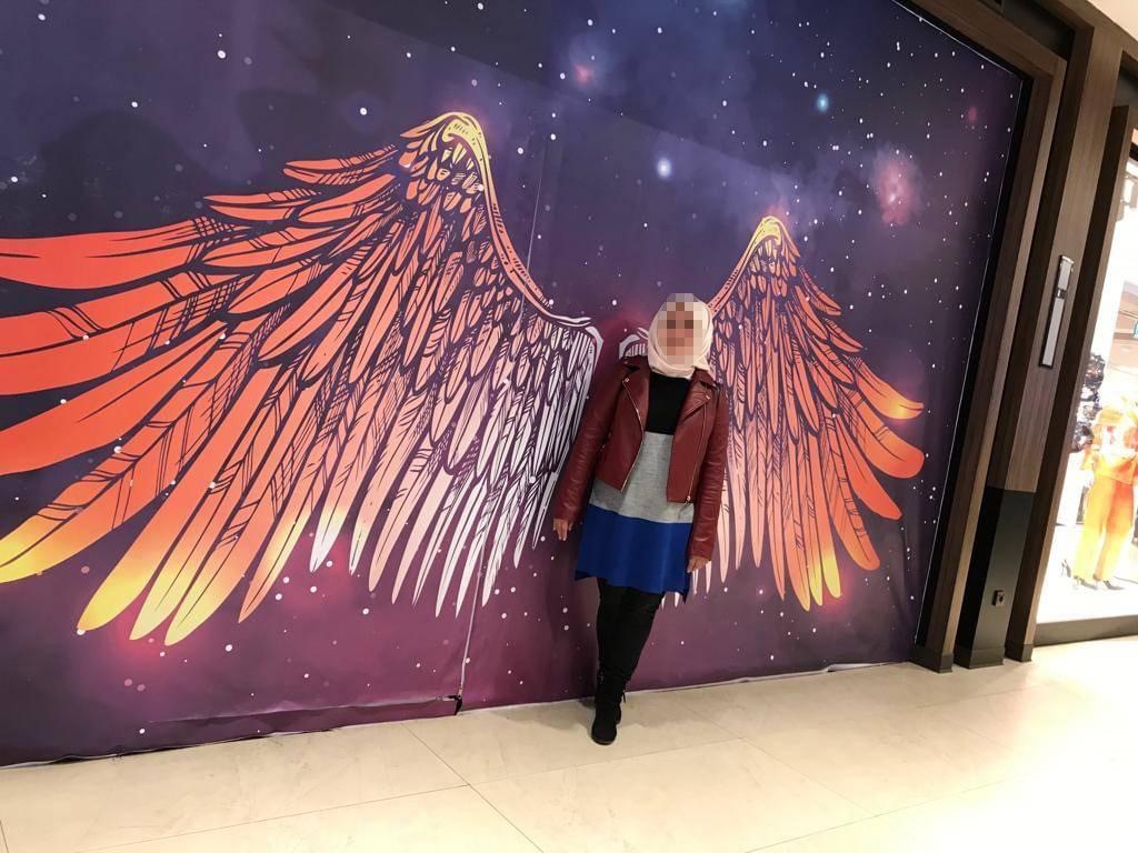 ÖNCE PARMAĞINI ISIRDI ARDINDAN KOPARTTIĞI PARMAĞI YUTTU
