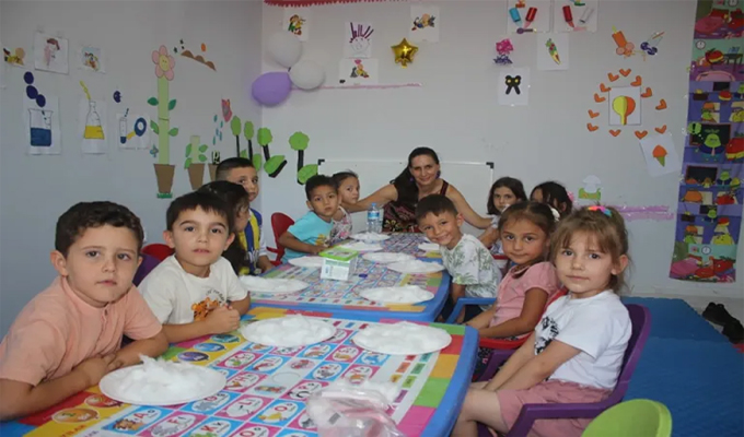 ÇOCUKLAR EĞLENEREK ÖĞRENİYOR