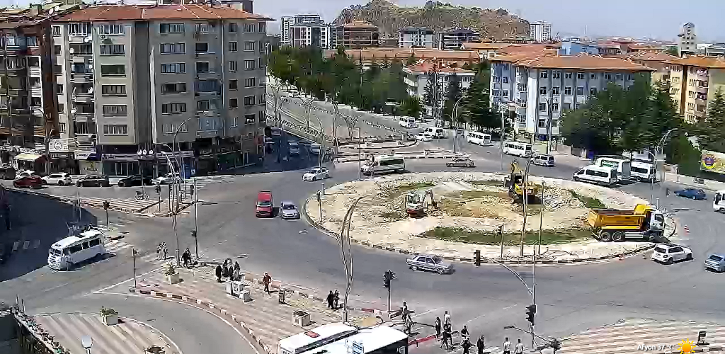DÜZEN TUTMAYAN KAVŞAK