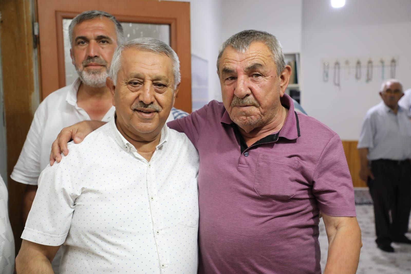 “ZEYBEK BAŞKAN’LA MAHALLE BULUŞMALARI” BAŞLADI