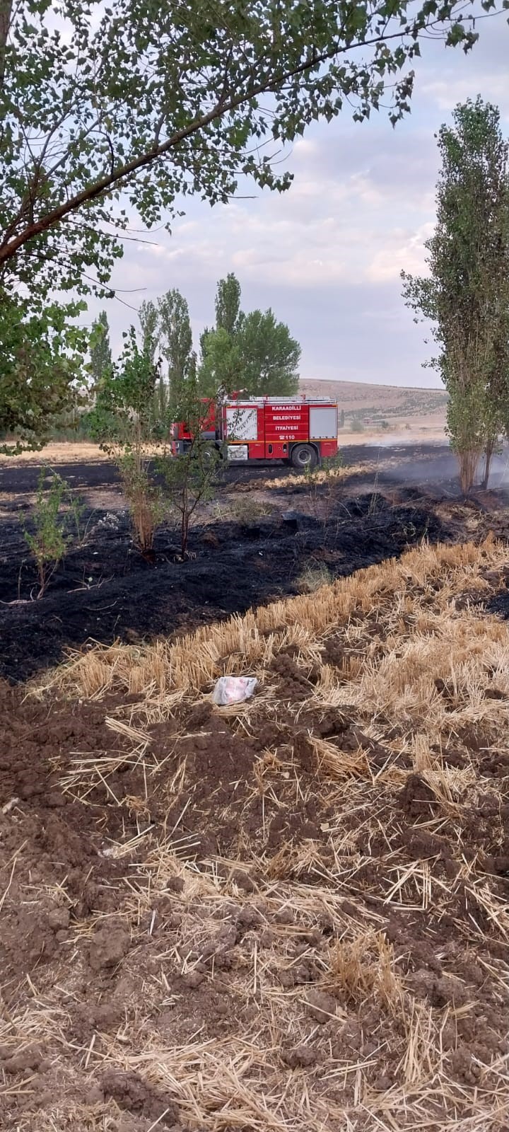 ŞUHUT'TA YANGIN ÇIKTI