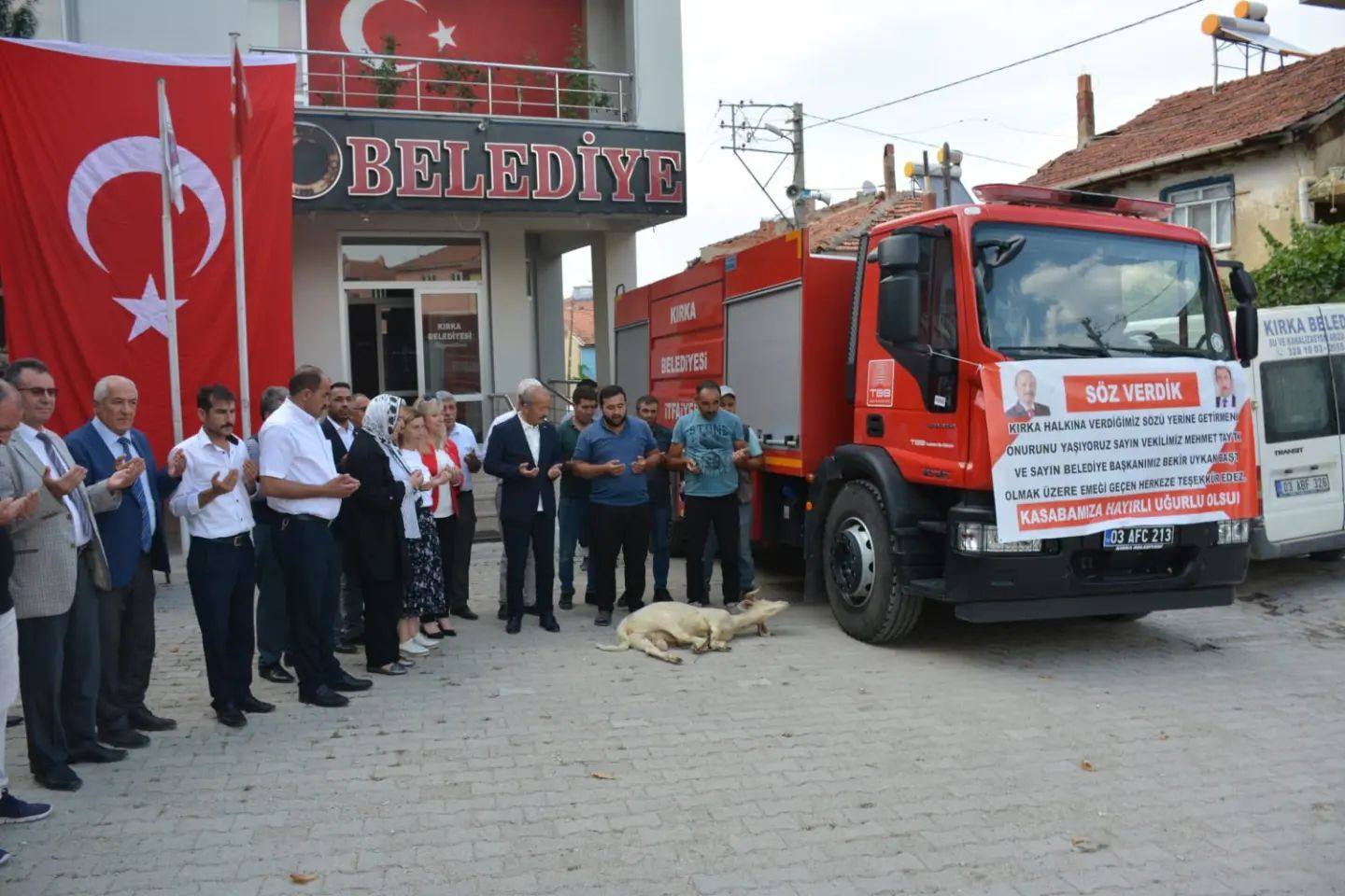 MİLLETVEKİLİ TAYTAK BELEDİYELERİ İHYA EDİYOR