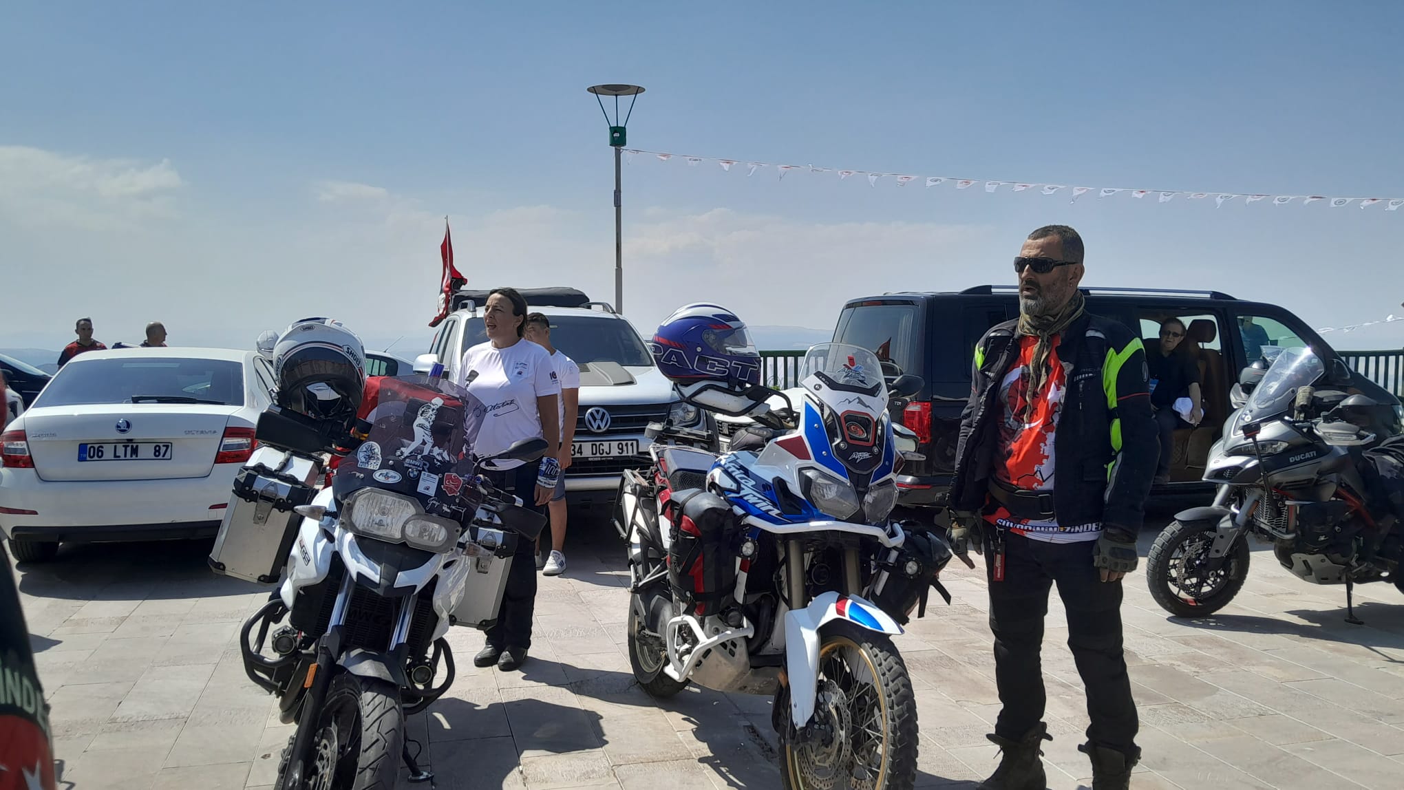 GÜNÜMÜZ ATLILARI KOCATEPE'DE