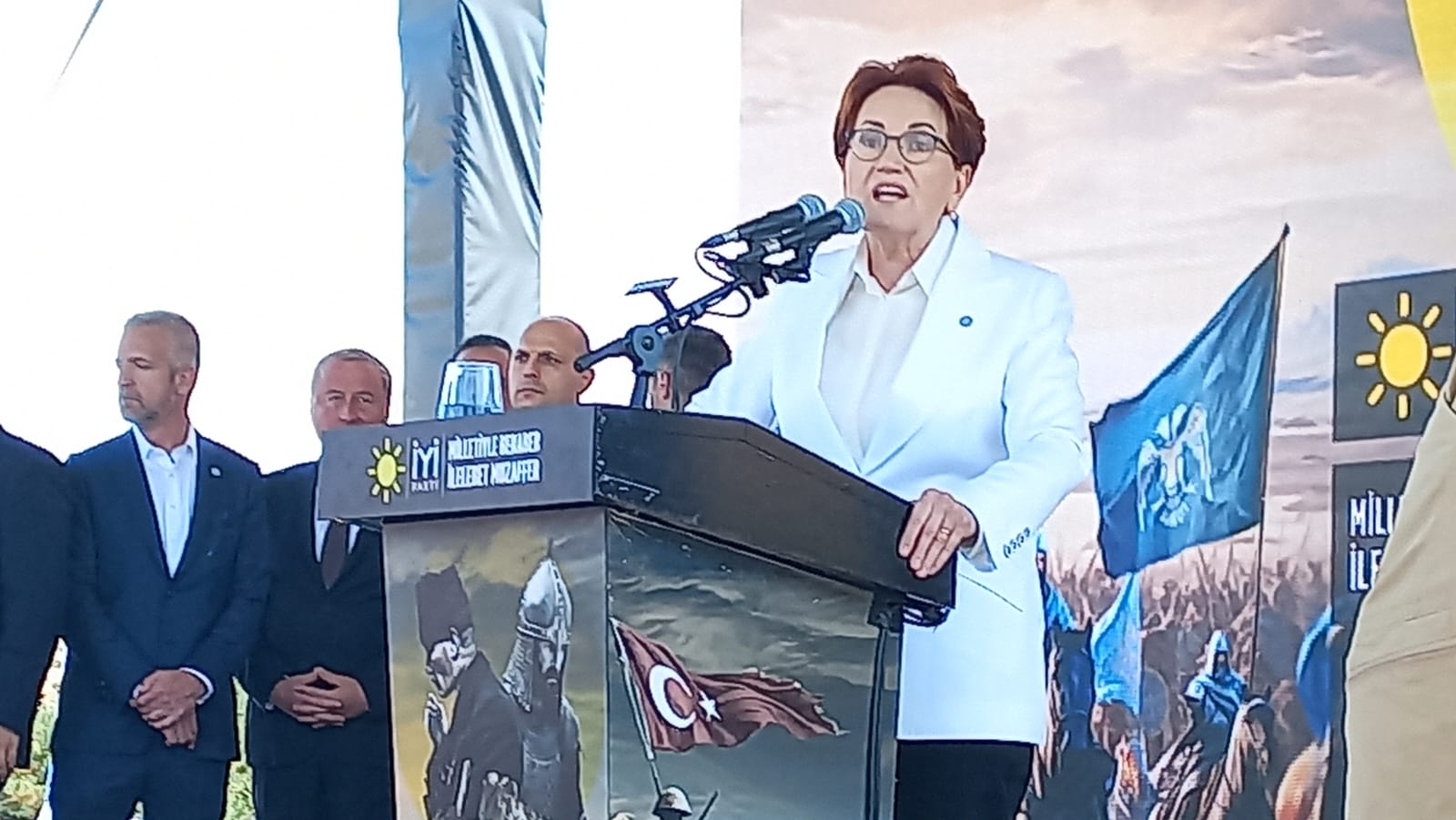 AKŞENER AFYON'DAN YEREL SEÇİMDE İTTİFAK KAPILARINI KAPATTI