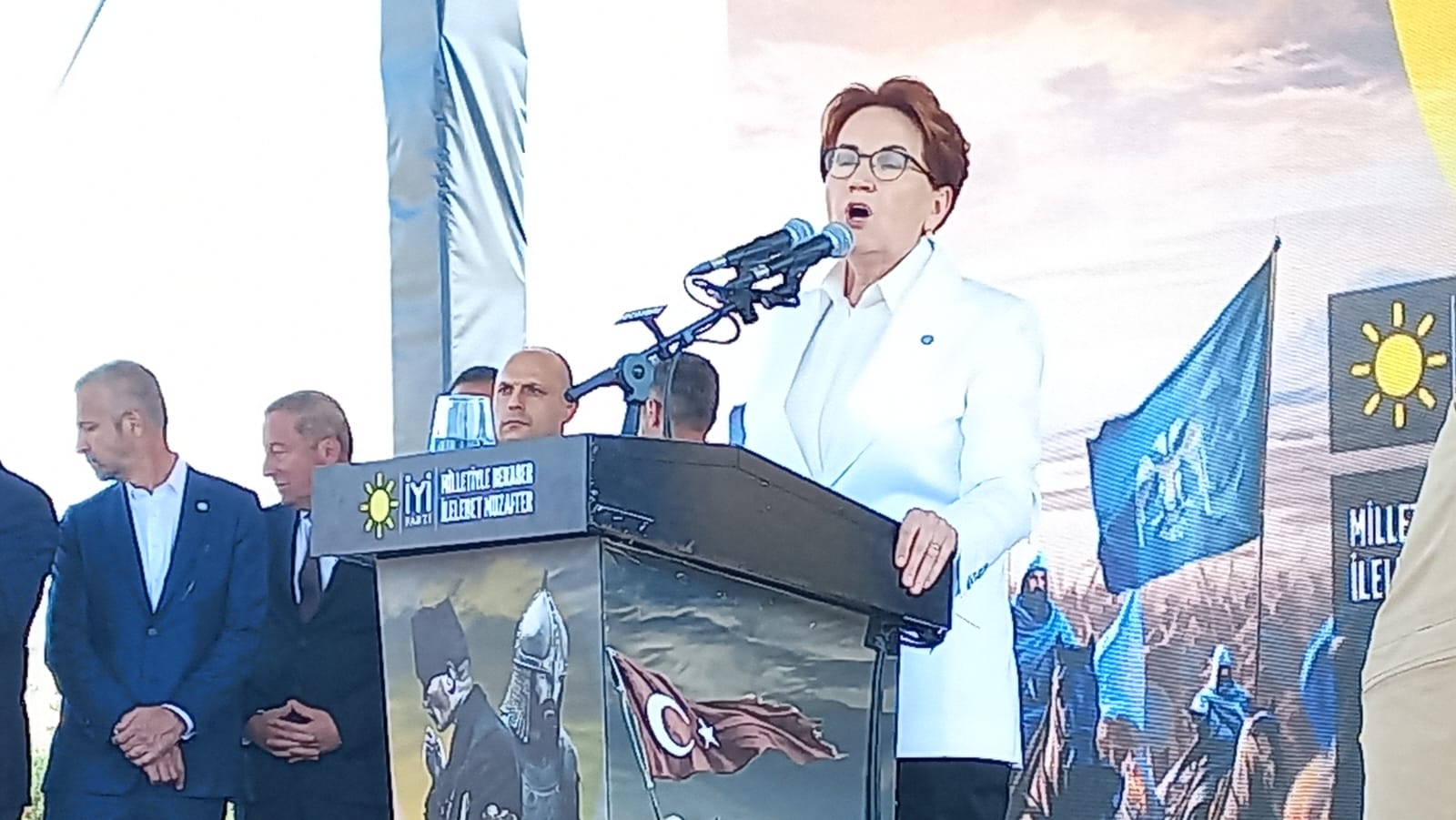 AKŞENER AFYON'DAN YEREL SEÇİMDE İTTİFAK KAPILARINI KAPATTI