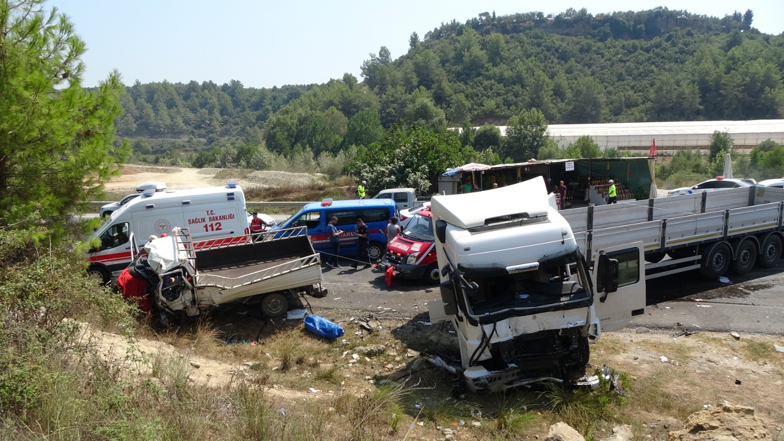 FECİ KAZA: 2 ÖLÜ