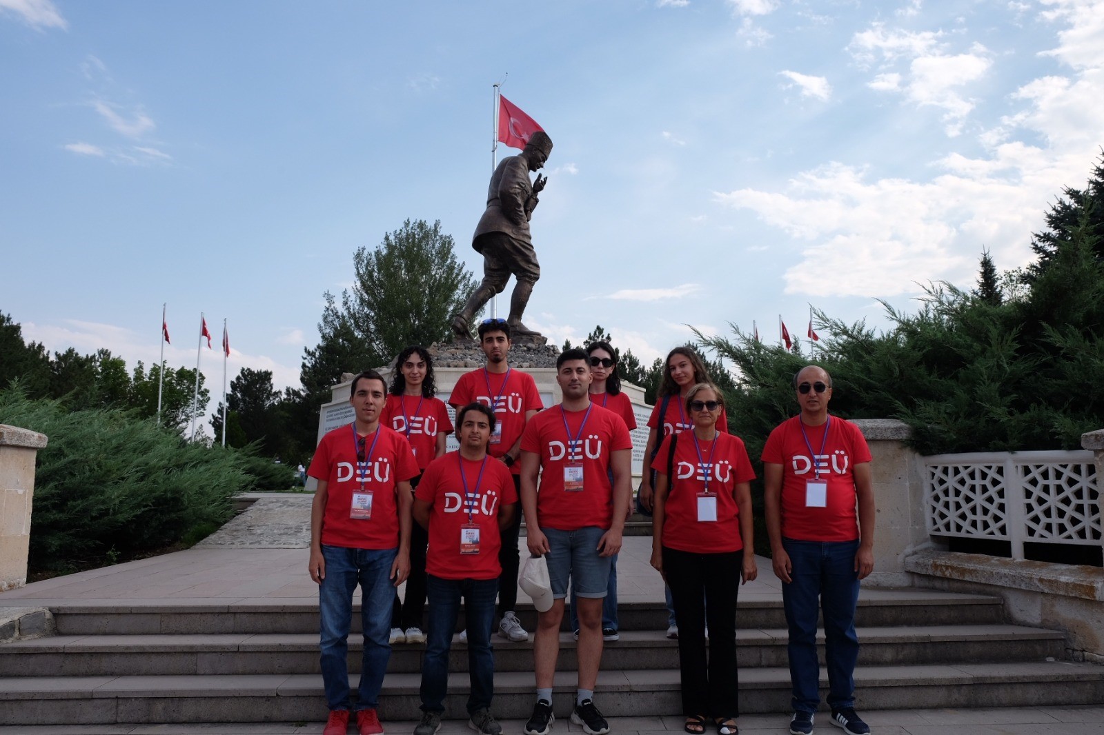 DEÜ ‘ZAFER YÜRÜYÜŞÜ’ İÇİN KOCATEPE’DE