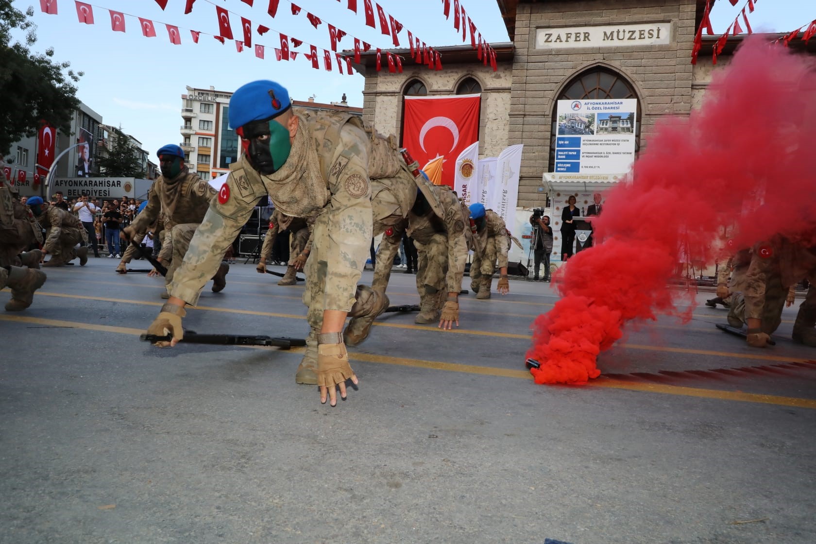 AFYON’UN DÜŞMAN İŞGALİNDEN KURTULUŞUNUN 101’NCİ YILI COŞKUYLA KUTLANDI