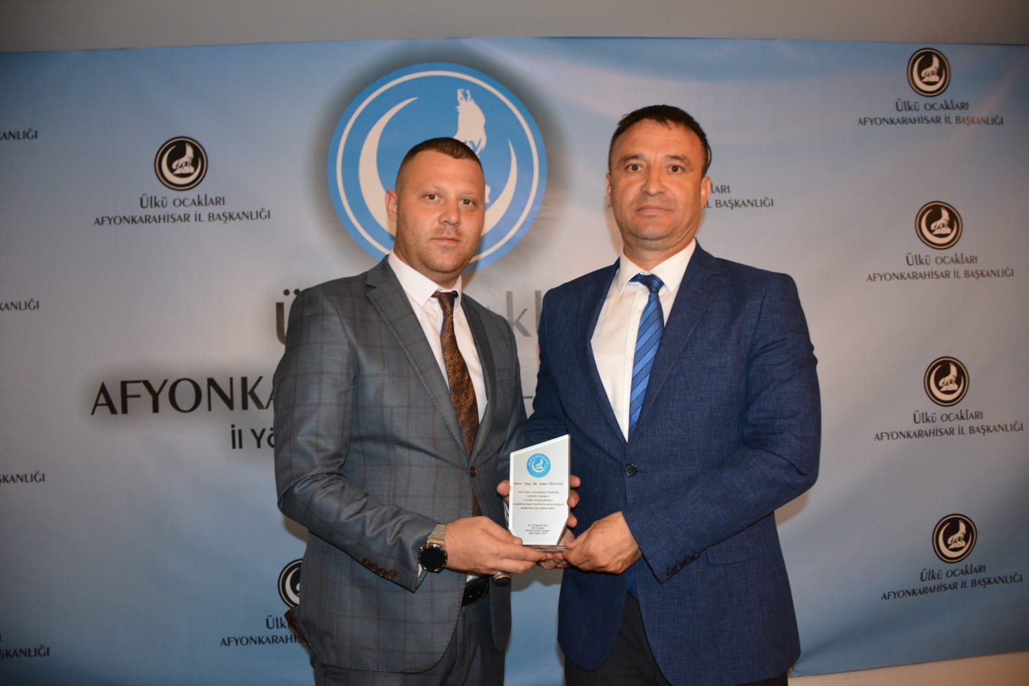 "ÜLKÜ OCAKLARI ÇOK ŞEREFLİ BİR YERDİR"