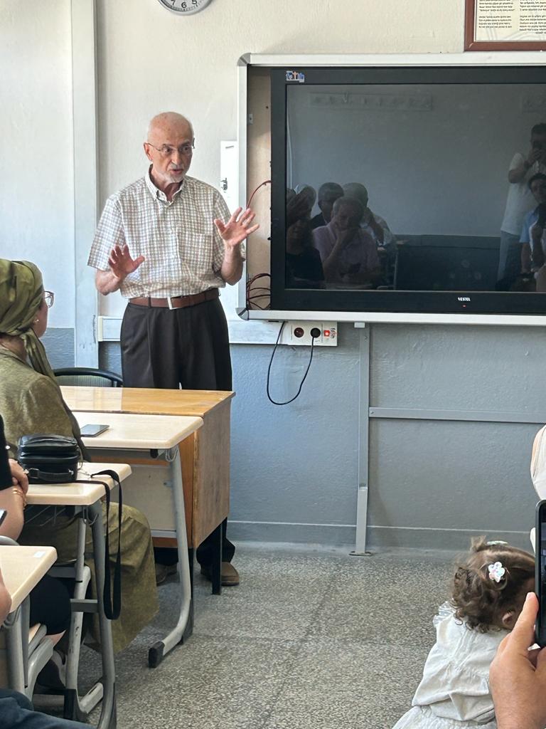 ESKİ MEZUNLAR 39 YIL SONRA BULUŞTU