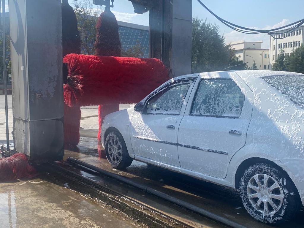 PAHALILIK ARTTI OTO YIKAMACILAR BOŞALDI