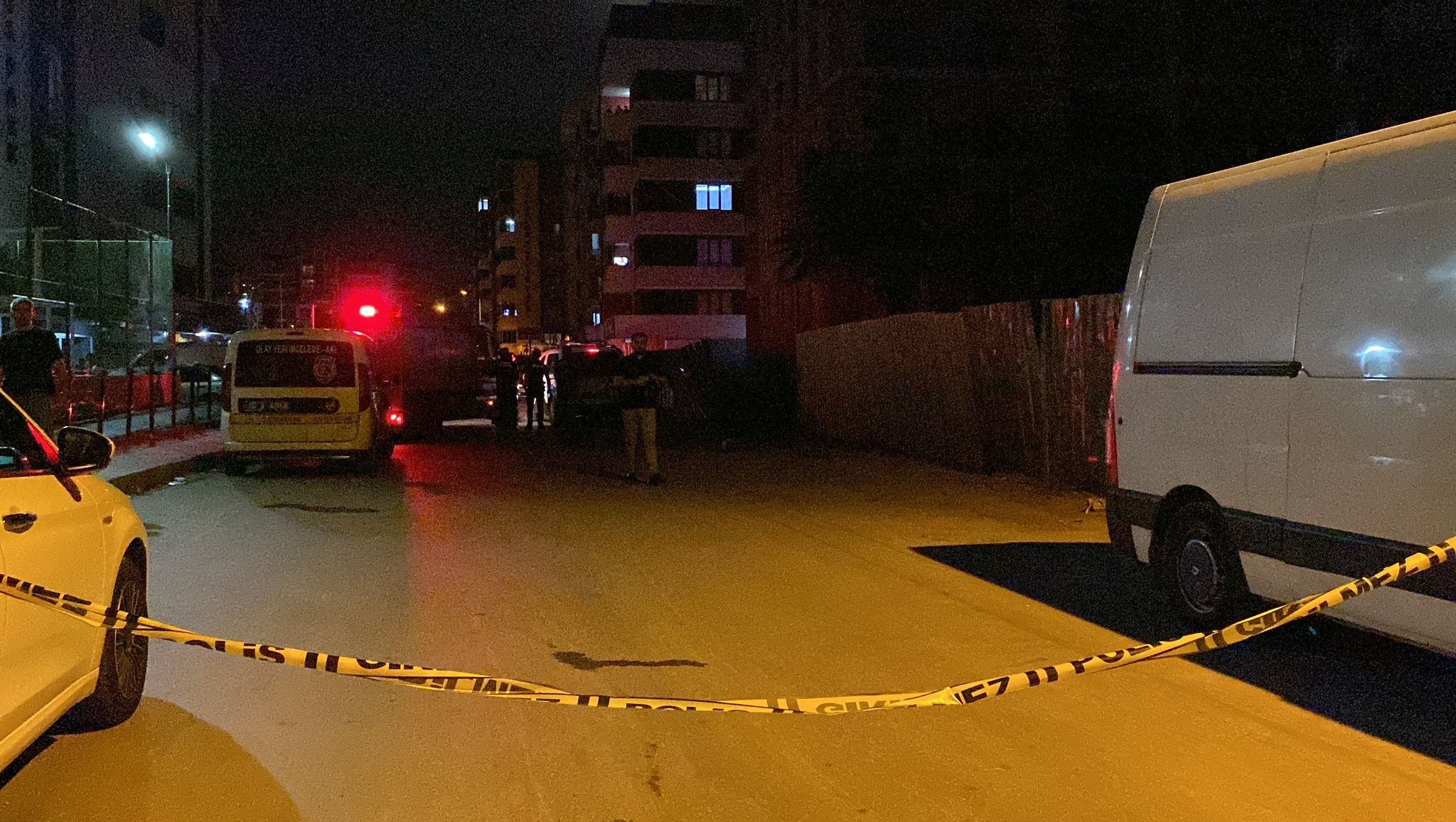 17 YAŞINDAKİ GENÇ KIZ TOPRAĞA VERİLDİ