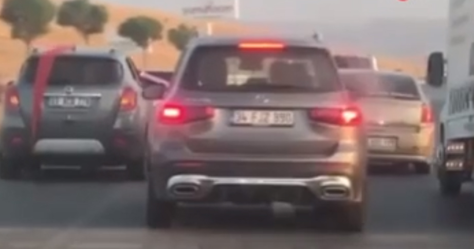 TRAFİK MAGANDALARINA CEZA YAĞDI