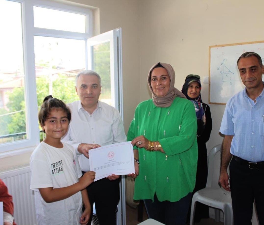 KURSLARDA BAŞARILI OLAN 28 KURSİYERE SERTİFİKA VERİLDİ