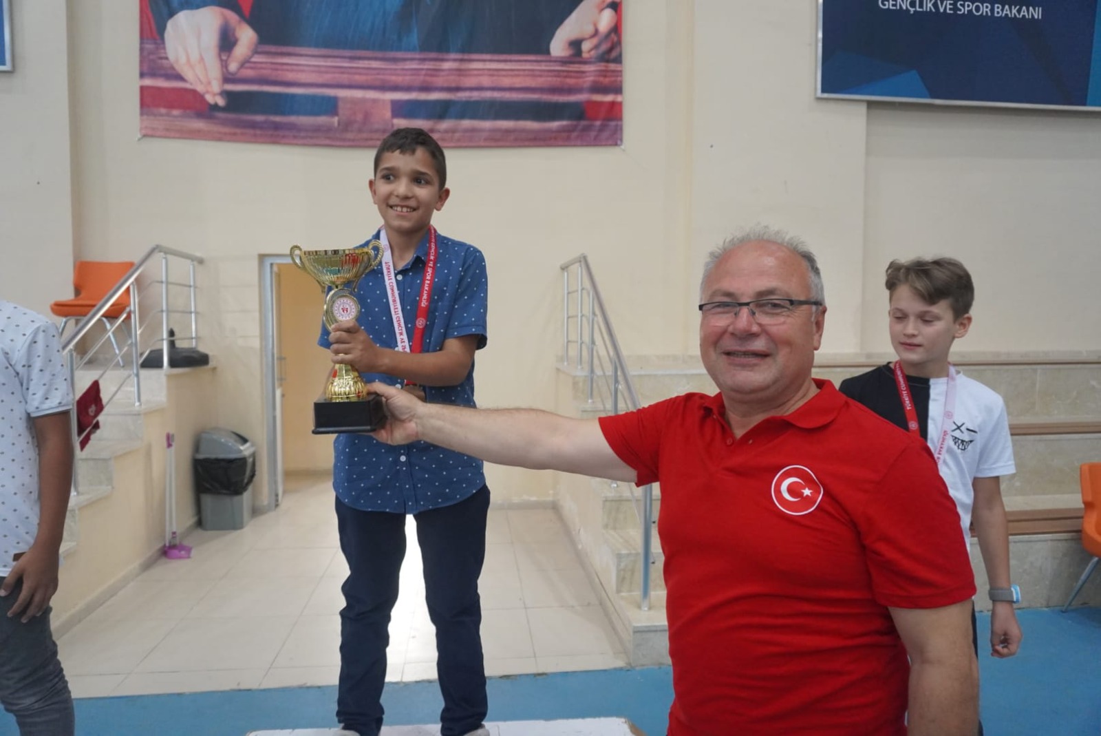 ZAFER KUPALARI SAHİPLERİNİ BULDU