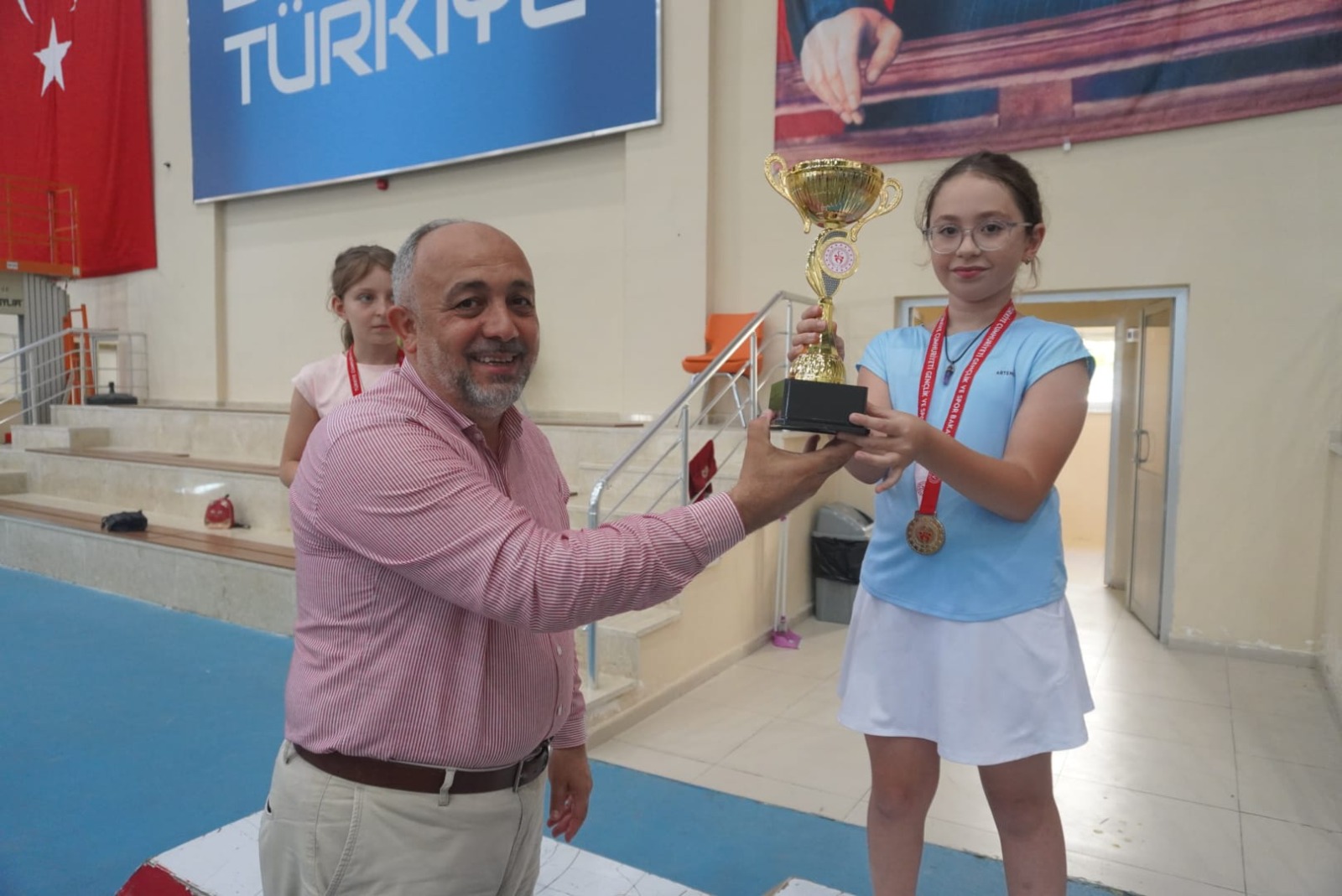 ZAFER KUPALARI SAHİPLERİNİ BULDU