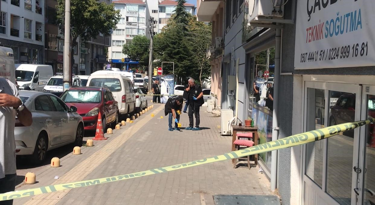 CİNAYET İŞLEYEN EMLAKÇI CİNAYETE KURBAN GİTTİ