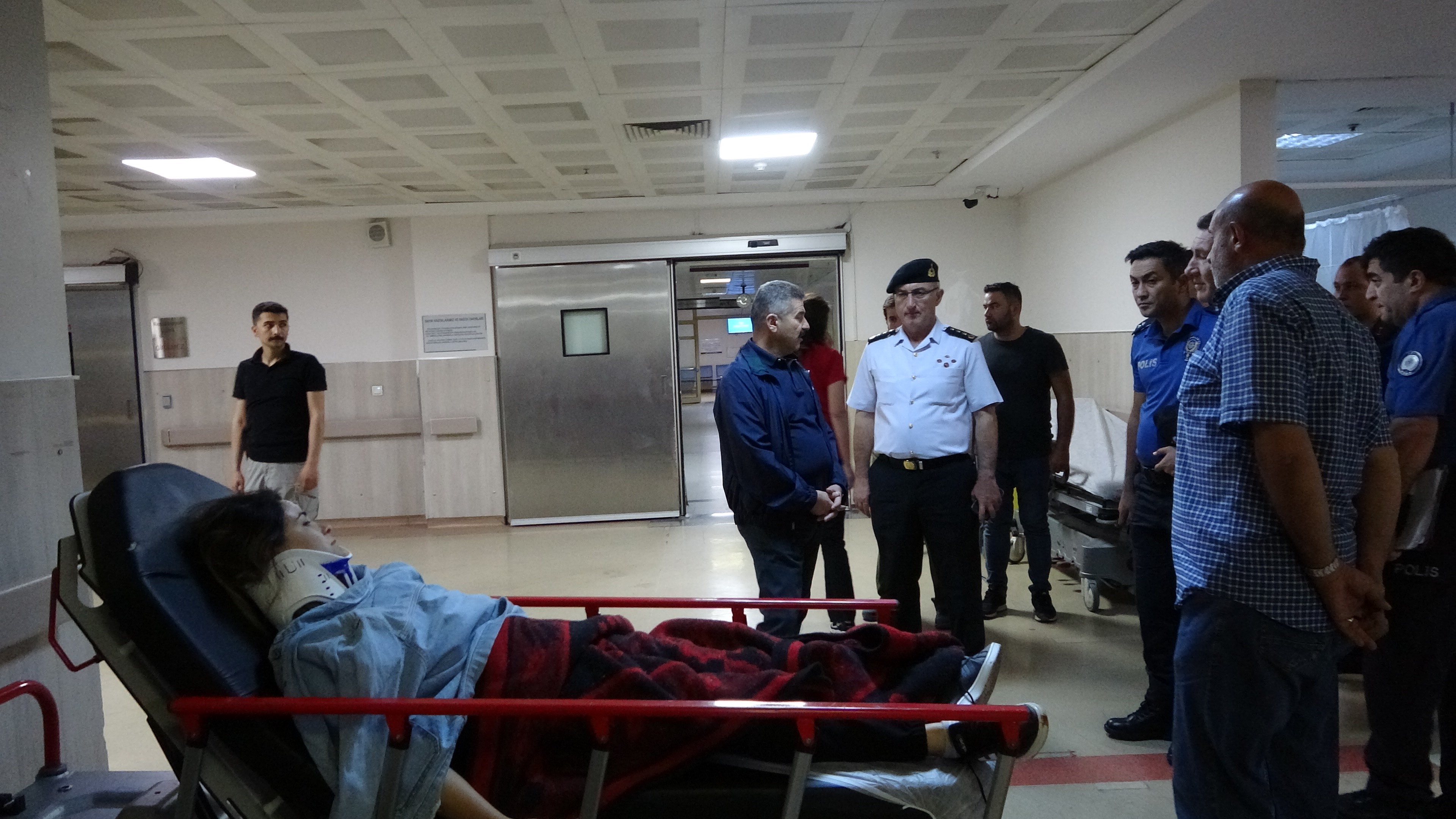 FECİ KAZA: 1’İ AĞIR 15 YARALI