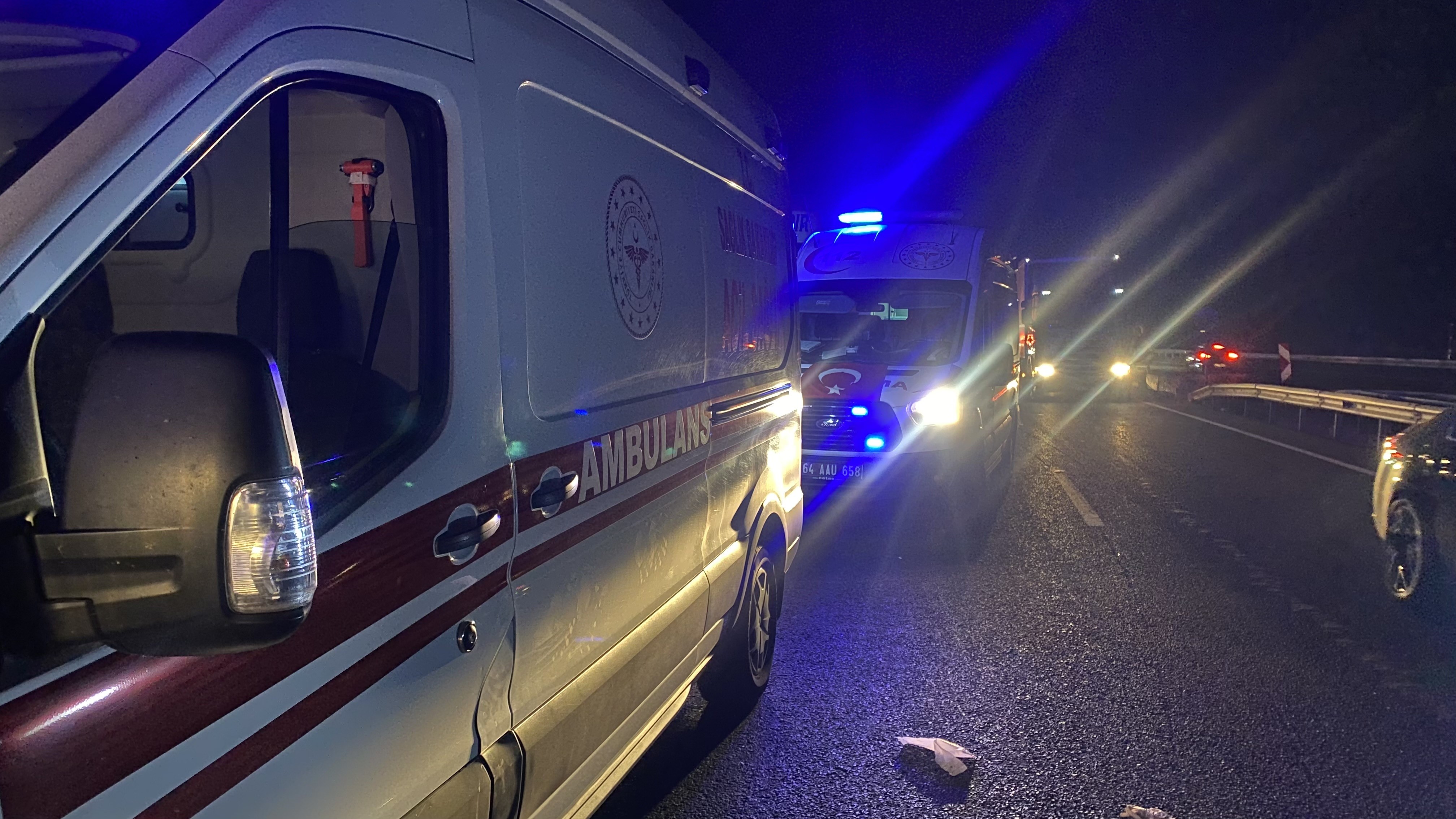 FECİ KAZA: 1’İ AĞIR 15 YARALI