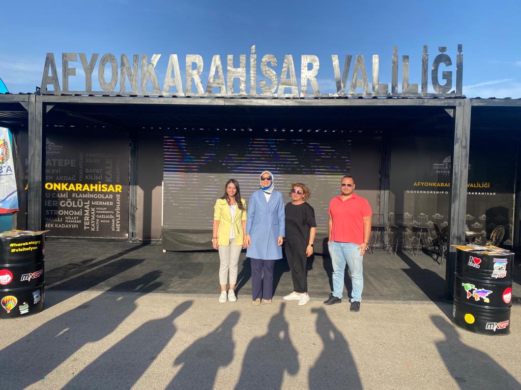 VALİ YİĞİTBAŞI VALİLİK ÇADIRINI ZİYARET ETTİ